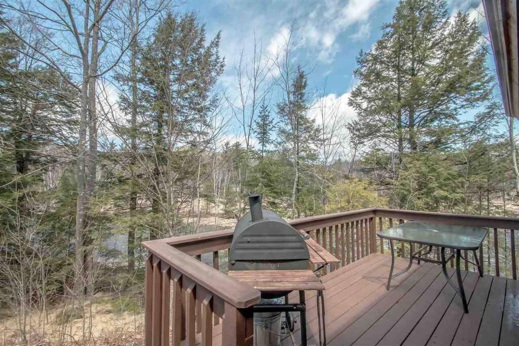 Relaxing Riverside Retreat - Storyland, Attitash, North Conway Apartment Bartlett Bagian luar foto